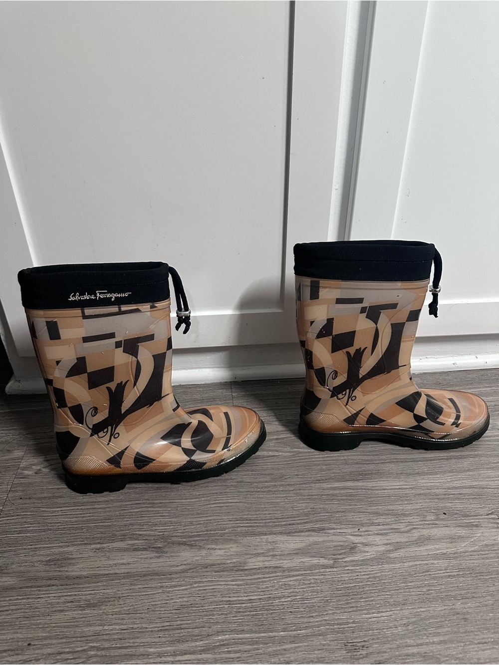 Salvatore Ferragamo Women’s Rain Boots Size 7